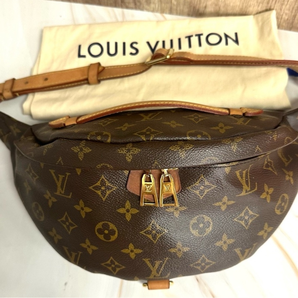 Louis Vuitton Bumbag in Monogram Print